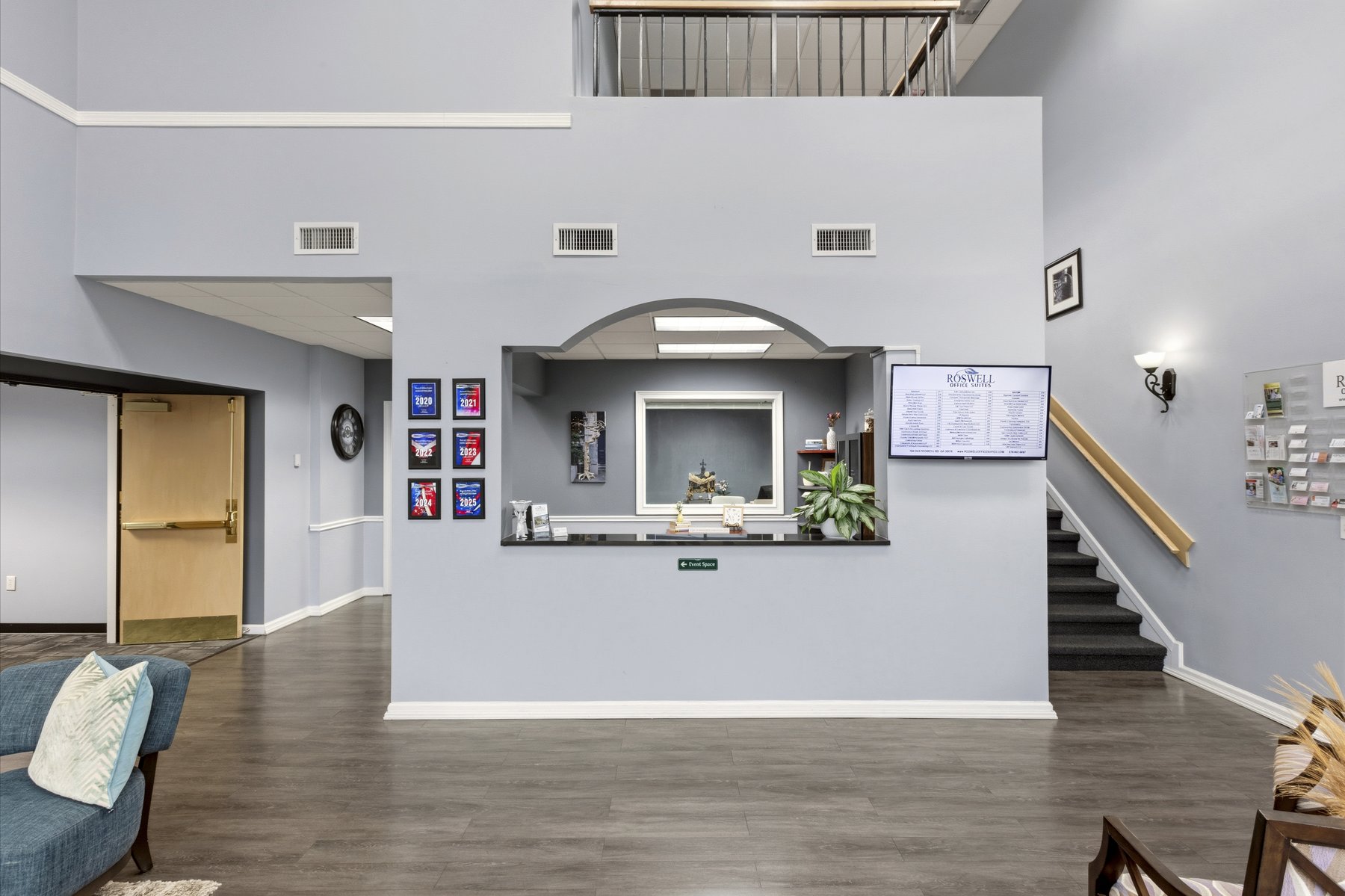 Reception area at Roswell Office Suites